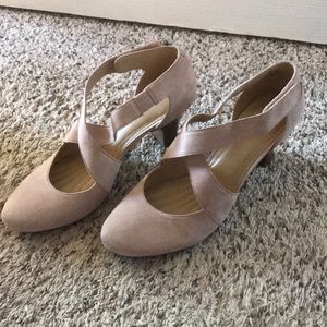 Easy spirit pink Swede shoes